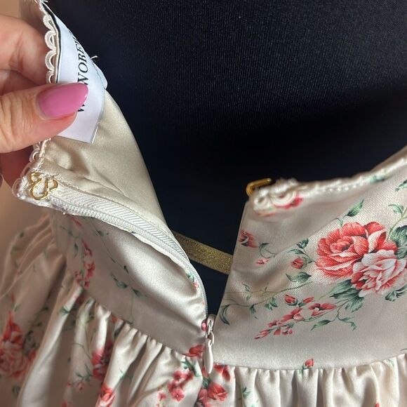 BNWT - WEWOREWHAT CORSET HIGH LOW SATIN MAXI FLORAL DRESS - 8 - Picture 7 of 8